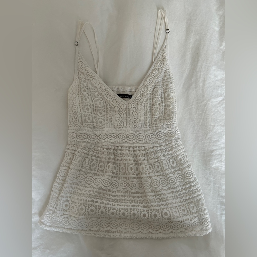 Abercrombie True white Lace Peplum top